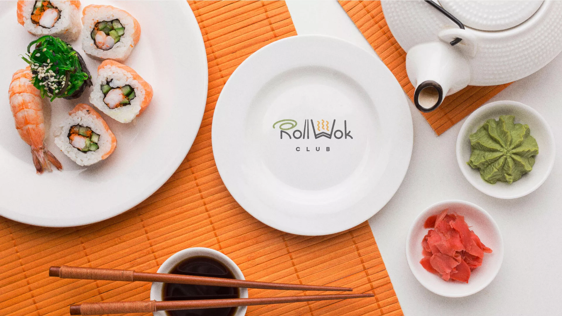 Разработка логотипа и фирменного стиля суши-бара «Roll Wok Club» в Петрове Вале